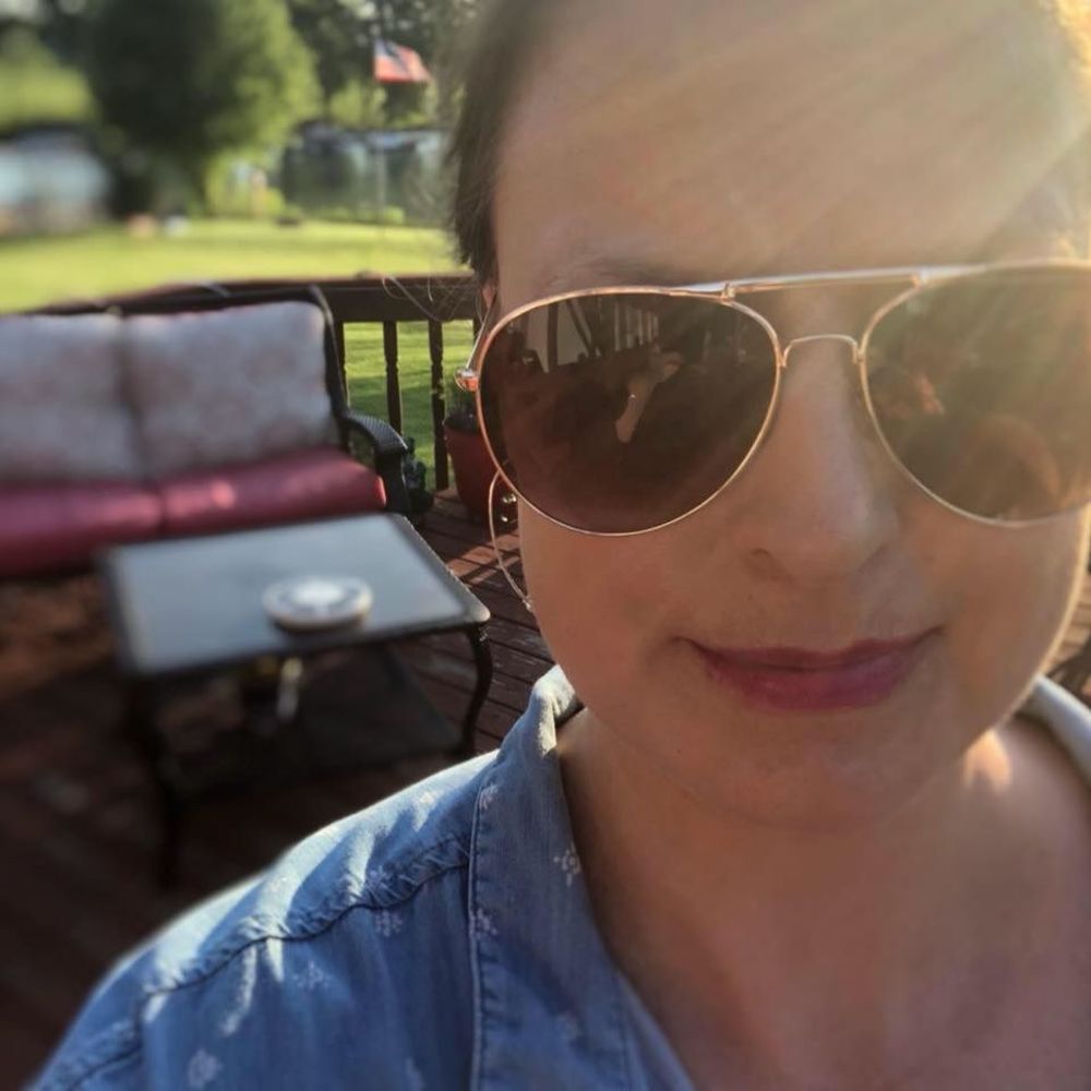 Meet your Posher, Becca